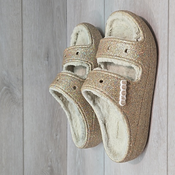 CROCS Women Gold  Glitter Slippers Platform Sandals Shoes Sz 9 - Picture 2 of 13